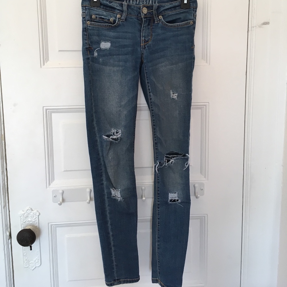 Ripped skinny blue jeans