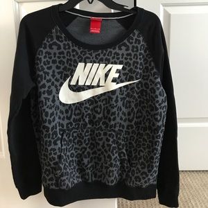 Nike sweatshirt