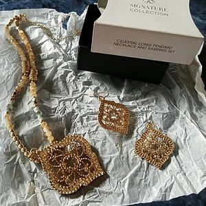 Signature collection celestial long penant and ear