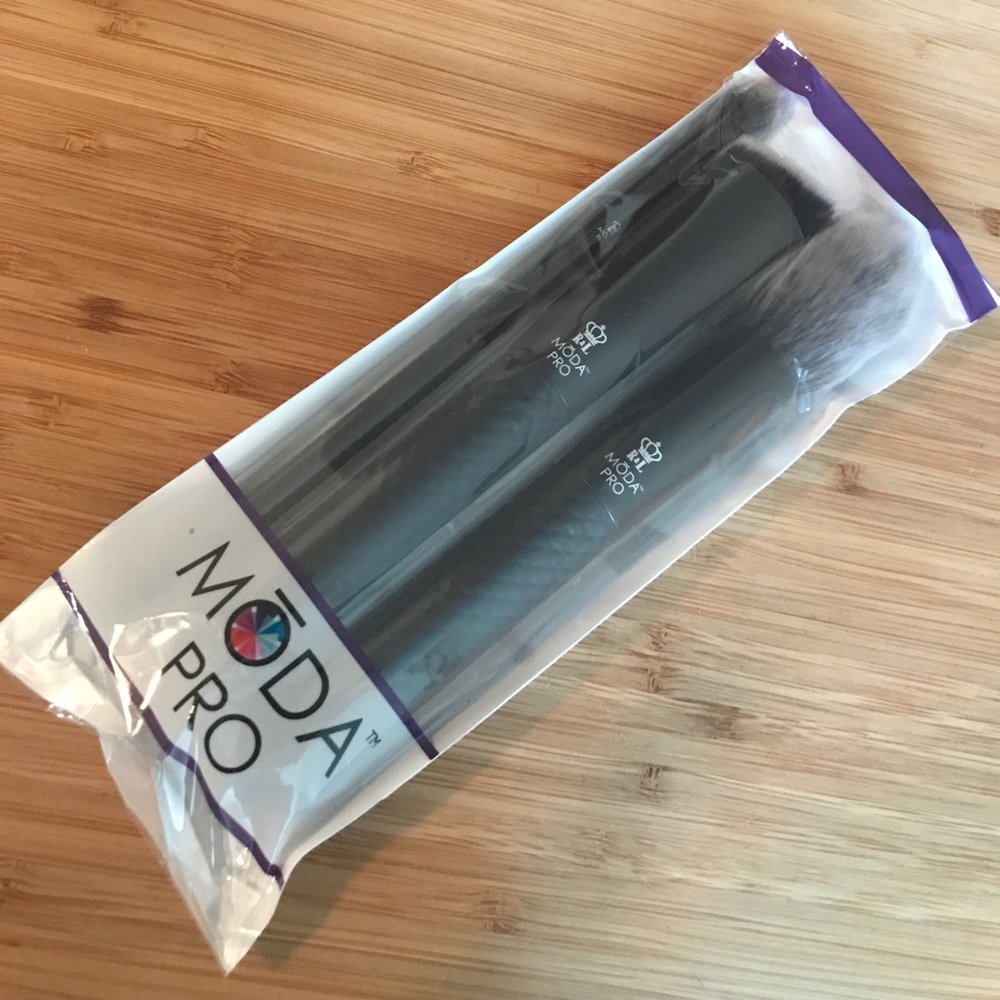 [$8]  🆕 MODA Pro Brush Set