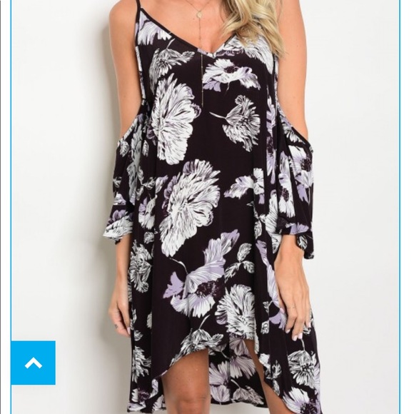 Dresses & Skirts - Uneven hem cold shoulder print loose mini dress.