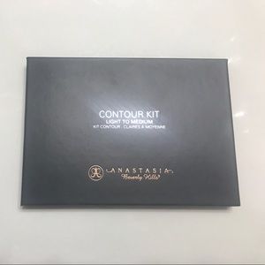 Anastasia Beverly Hills Contour Kit