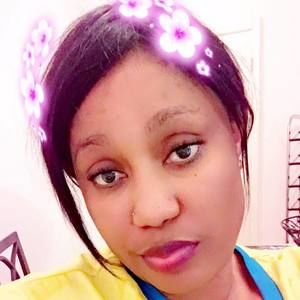 Meet your Posher, Fatima
