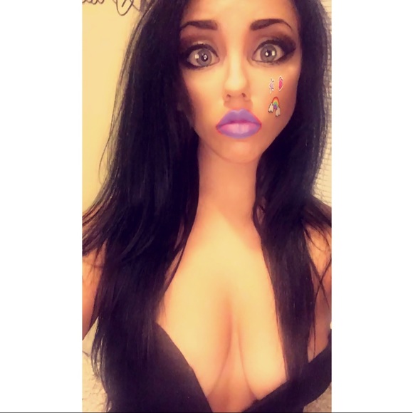 Meet Ms. Cai Cai! 💕🥂 - Picture 3 of 3