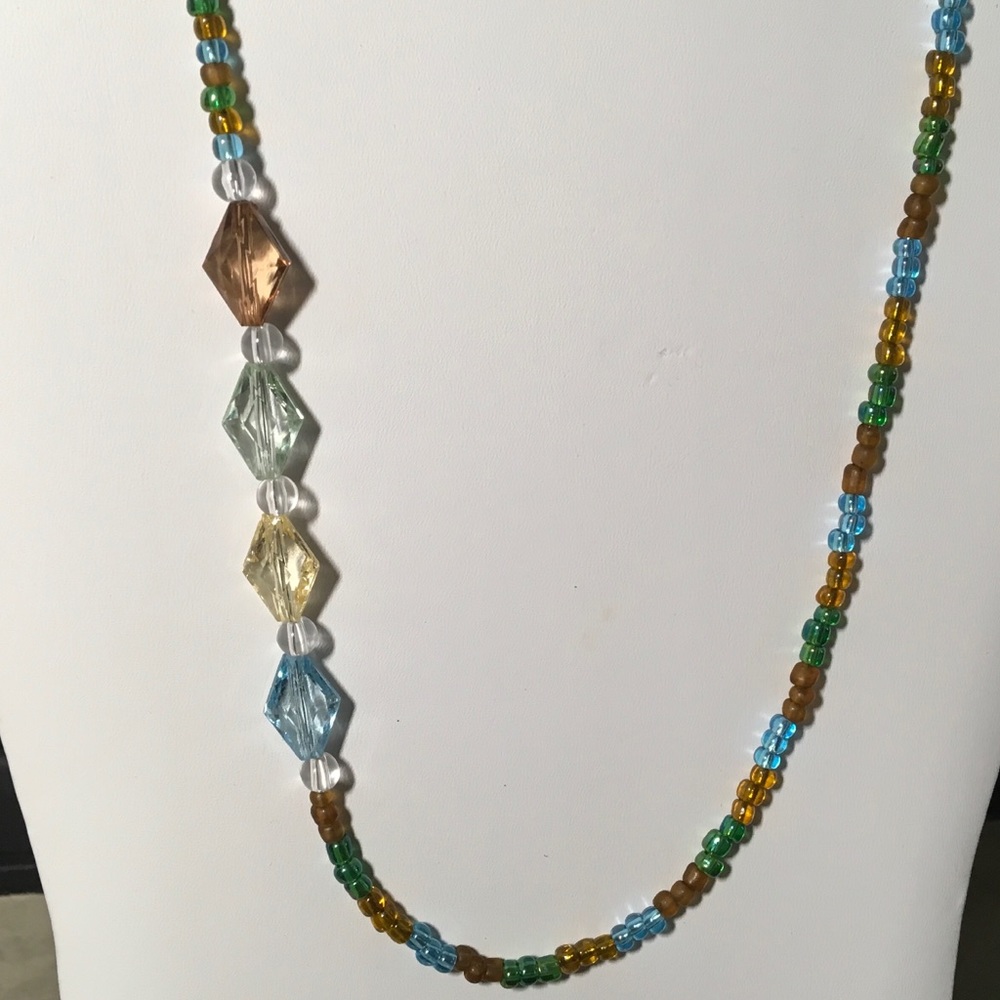 Hand made toggle necklace with crystals - Picture 2 of 3