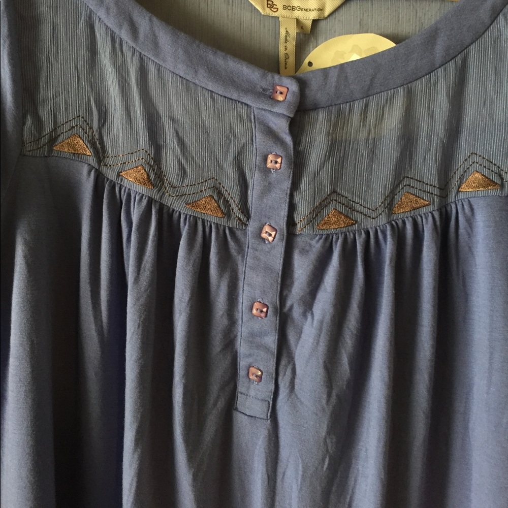 BCBG GENERATION LONG SLEEVE SHIRT L - Picture 3 of 7