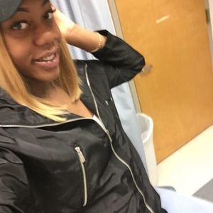 Meet your Posher, Precious