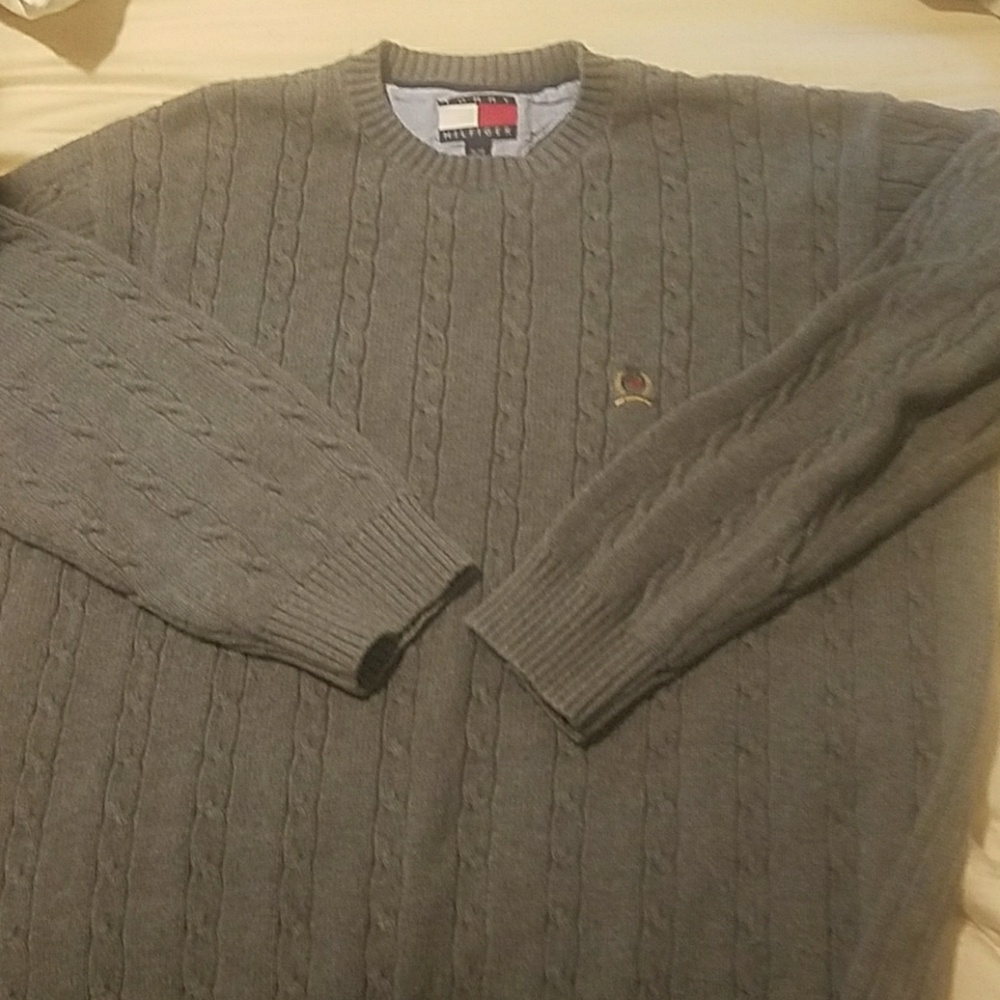 Tommy Hilfiger sweater