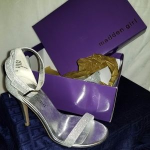 Madden Girl Size 8 Glitter Silver Strap Heel Shoe