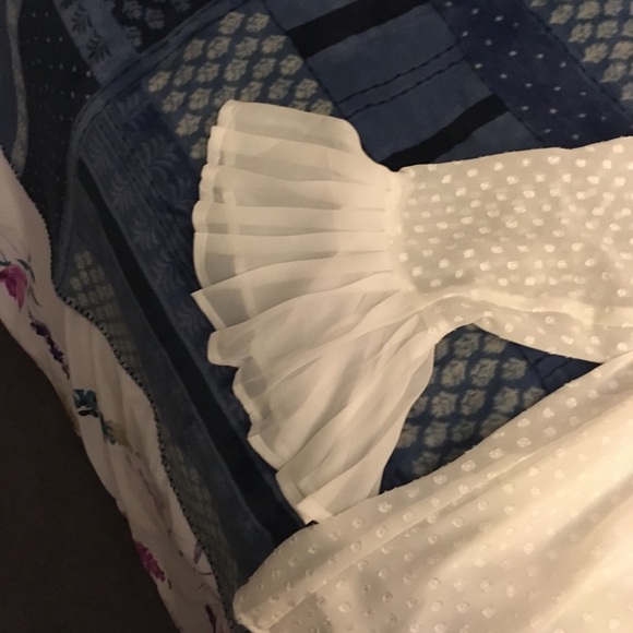 White tunic - Picture 3 of 5