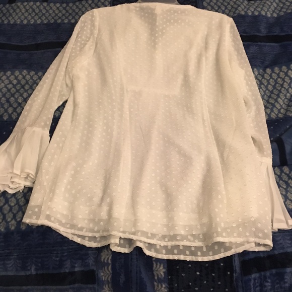 White tunic - Picture 5 of 5