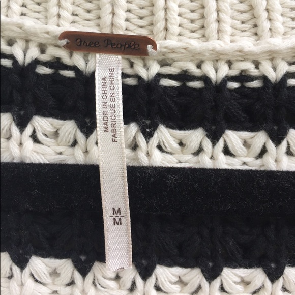 Free People At The Beach Pullover - Picture 3 of 7