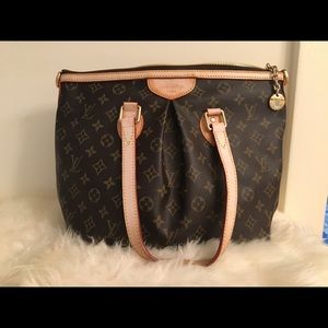 AUTHENTIC LOUIS VUITTON HANDBAG