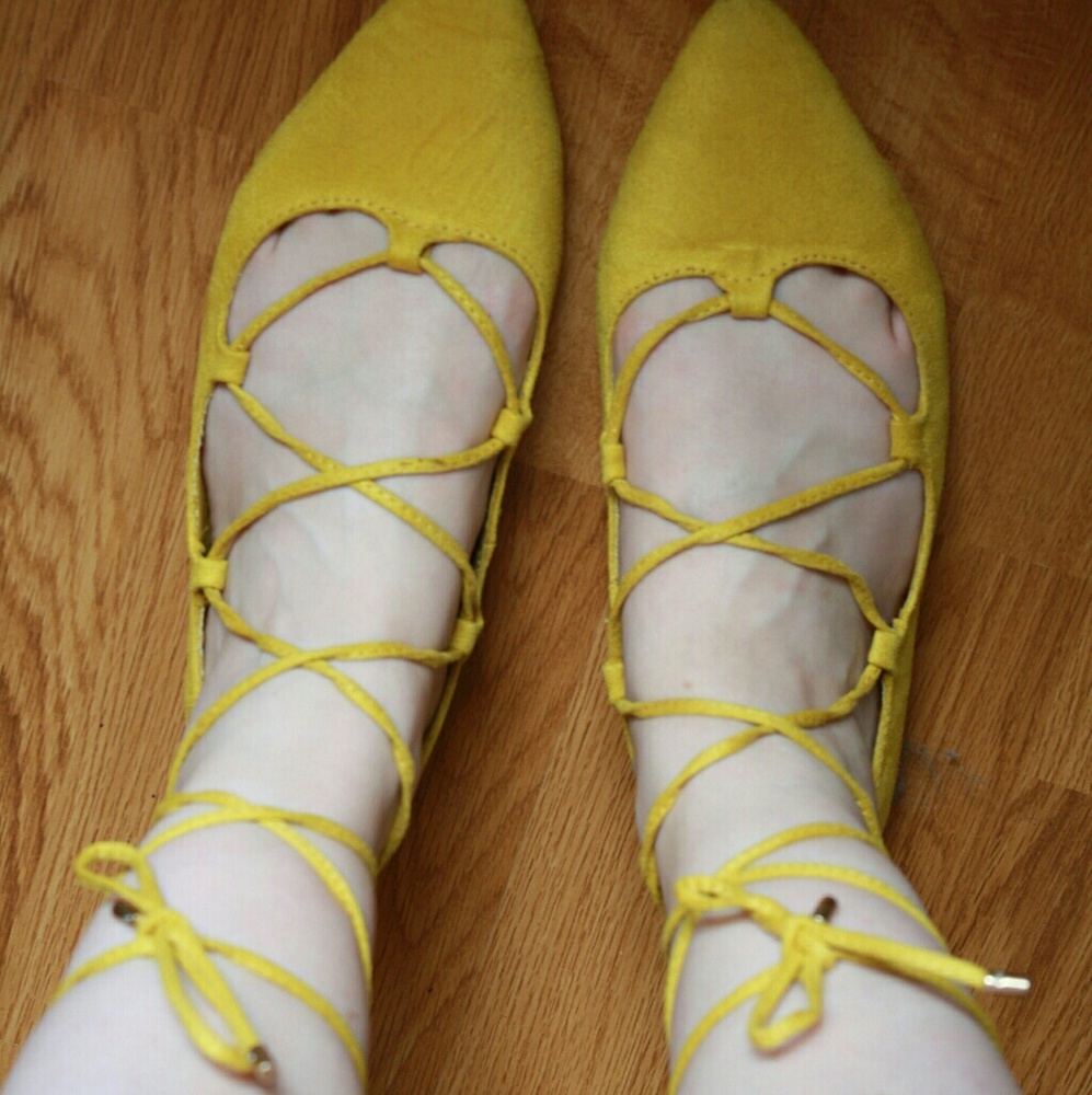 Old Navy Mustard Yellow Lace-Up Flats