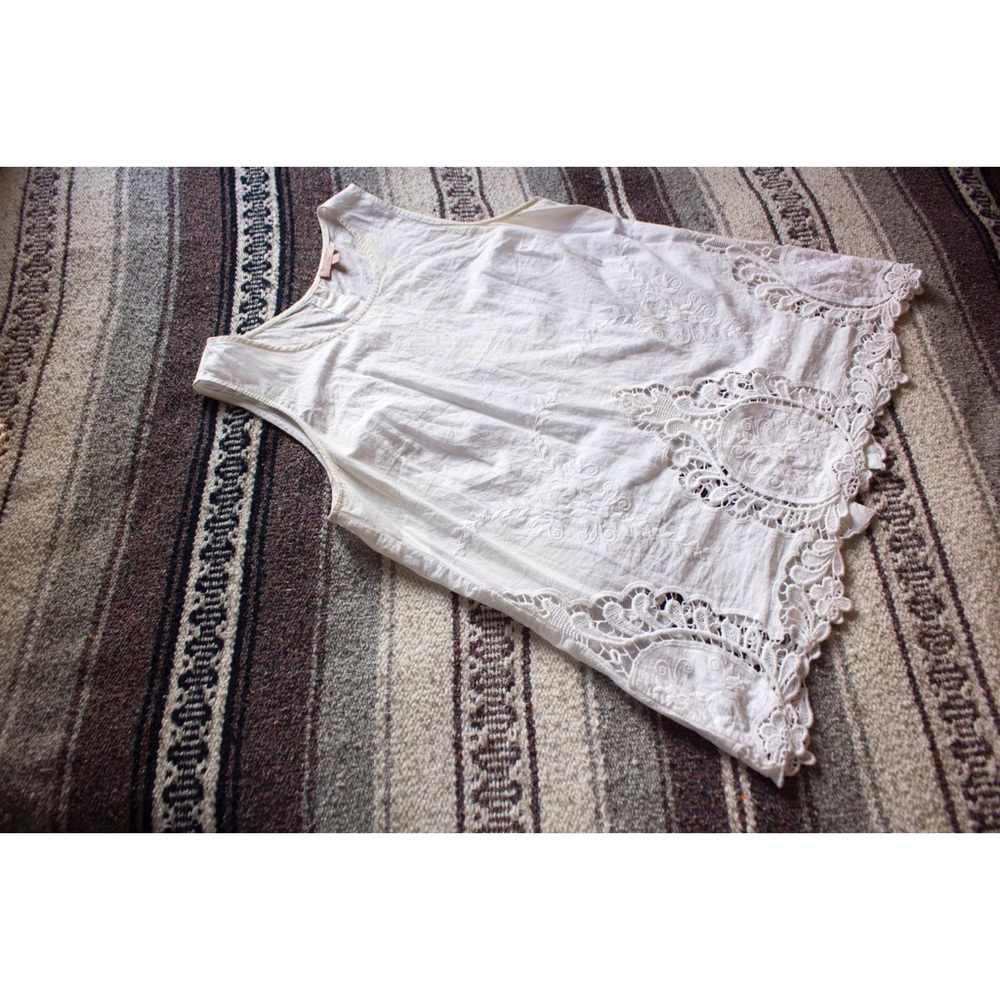 Sleeveless Blouse