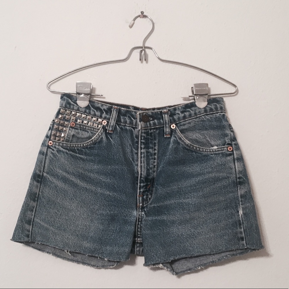LEVIS Squared Studded Shorts