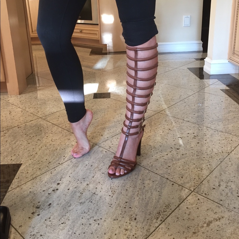 NBW! Rachel Zoe Brown Lamb Skin Gladiator Sandals