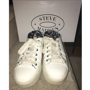 Steve Madden "Brennan" sneakers