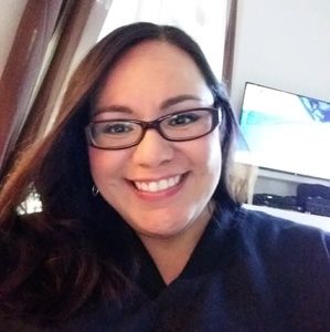 Meet your Posher, Claudia