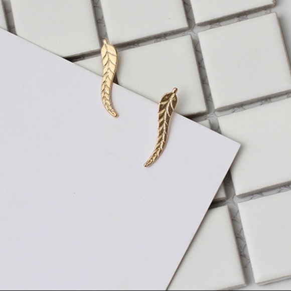 COMING BACK SOON - Picture 3 of 4