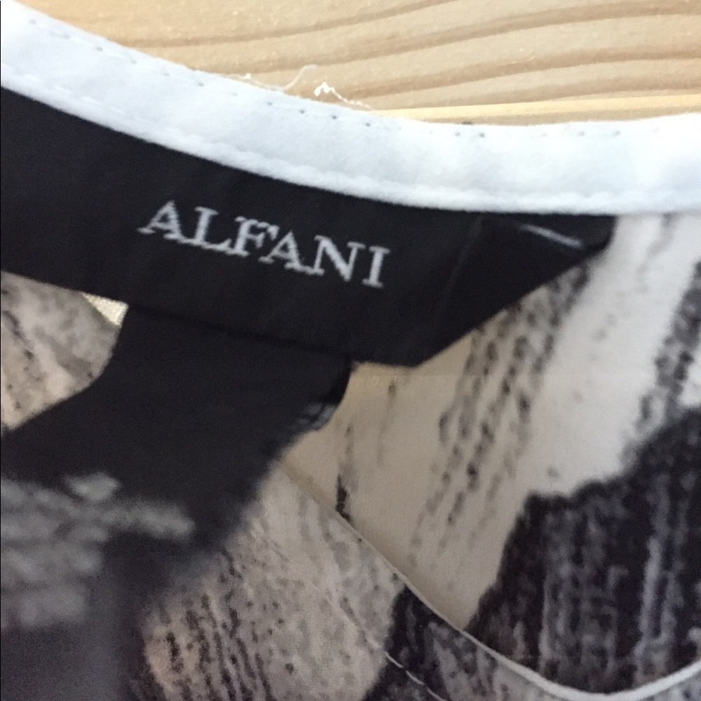 ALFANI FLORAL BLOUSE SZ 4 - Picture 4 of 7