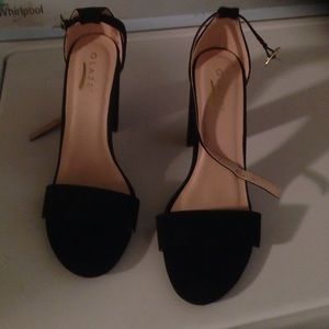 Black block heels