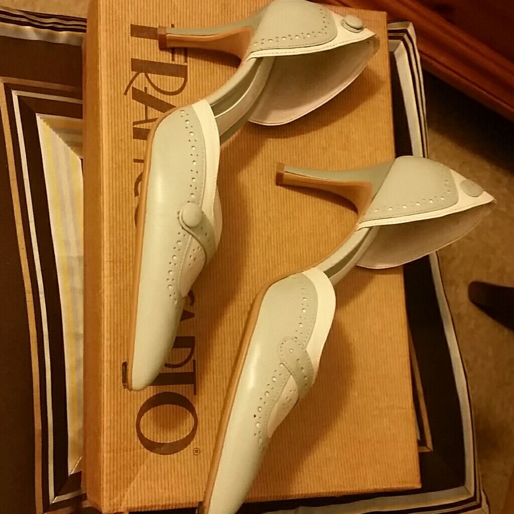 Shoes - Picture 2 of 4