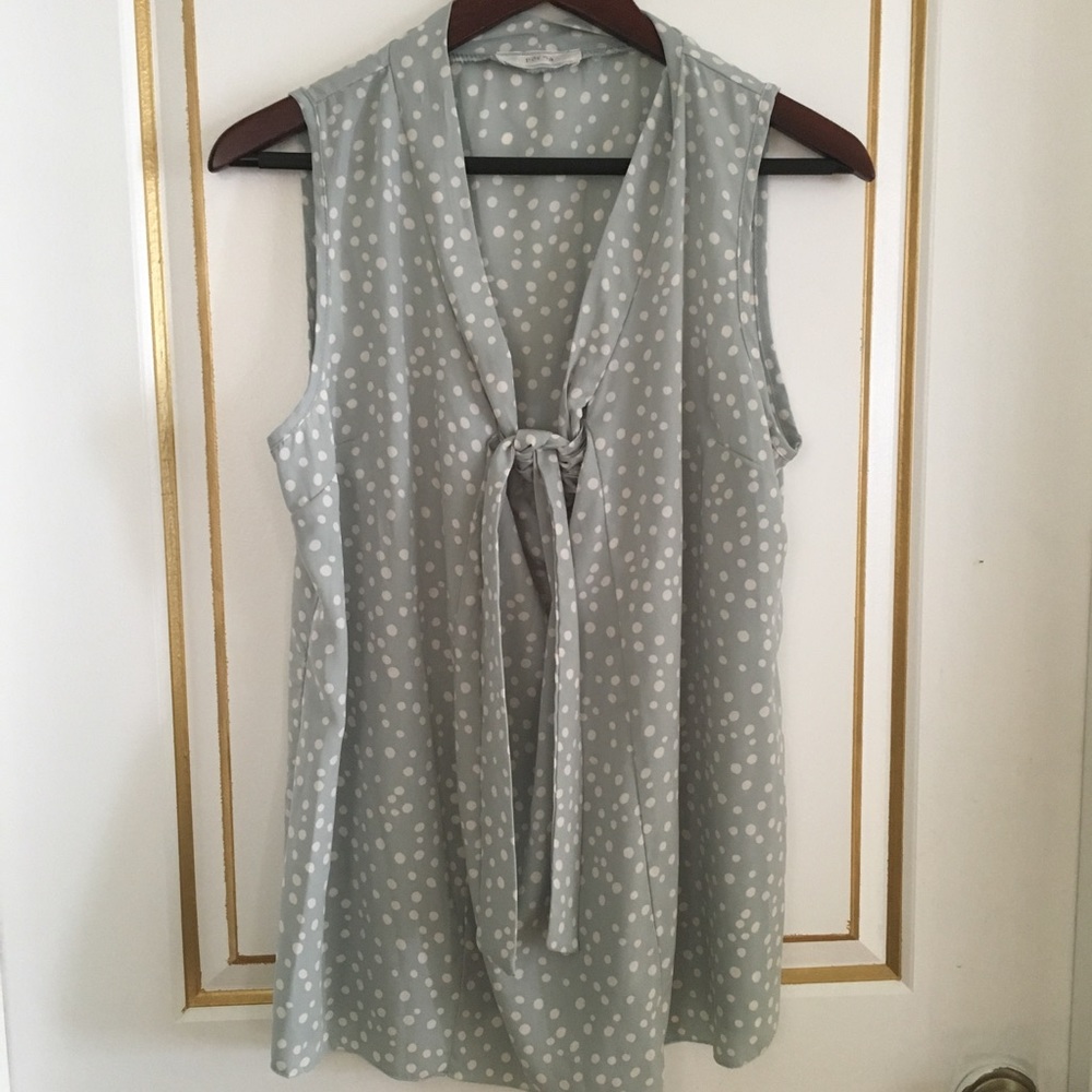 Polka Dot Blouse ⚪️