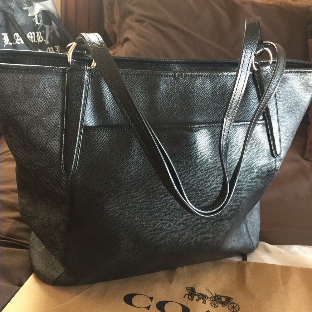SOLD! SOLD! Coach Tote