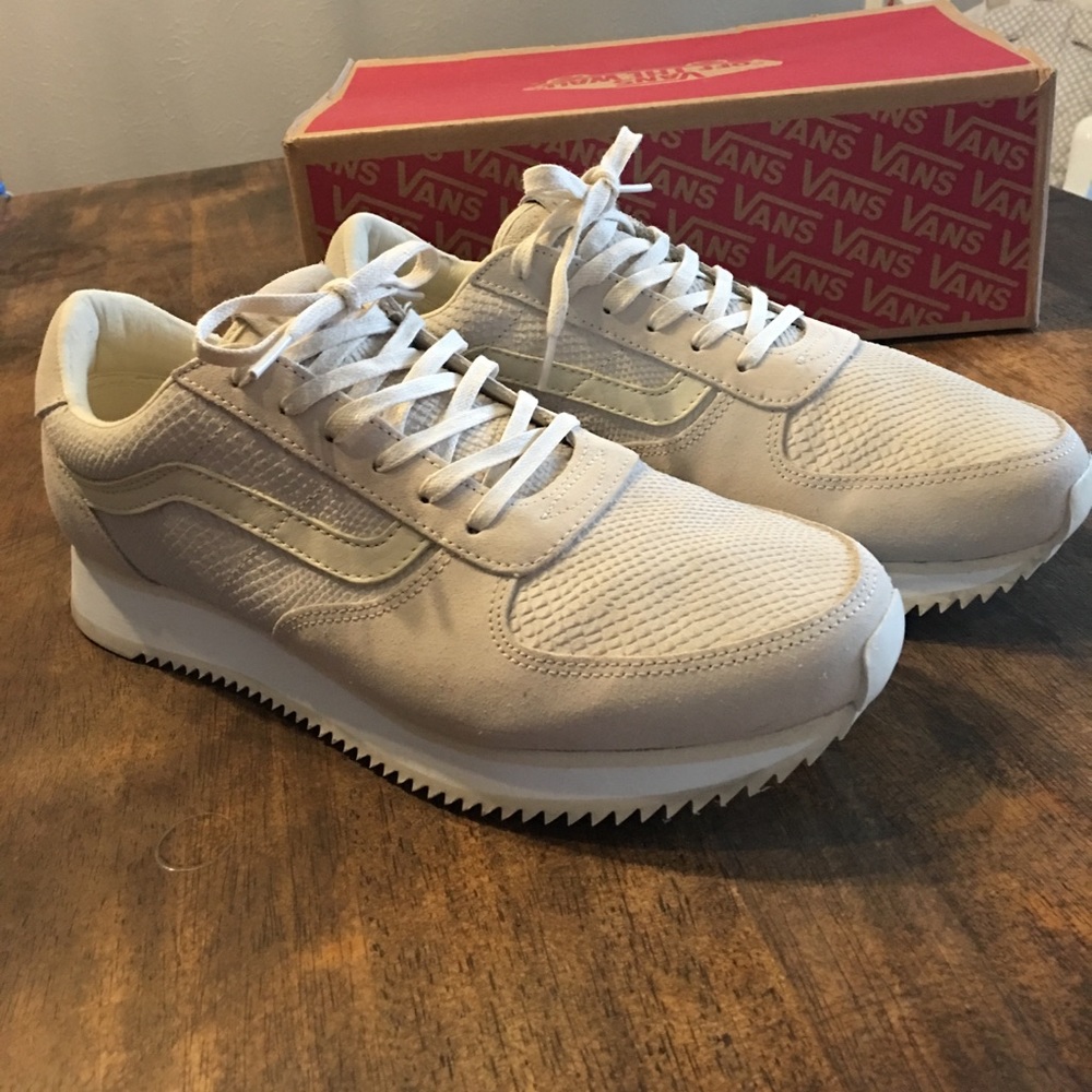 Van's Python (Mono Cloud Cream) Size 11 mens