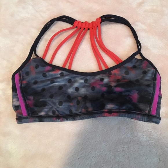 Lululemon "lighten up bra" - Picture 1 of 3