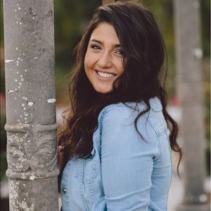 Meet your Posher, Mara