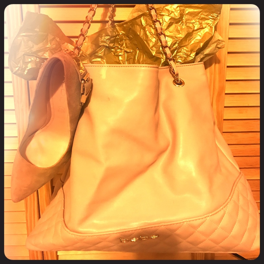 #Bebe handbag! 💰Temporary mark down...! 📦💃🏽🎉