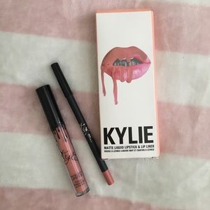 DUPE Kylie Jenner Lip Kit 👄