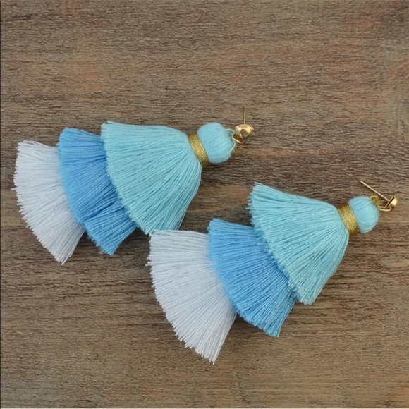 Jewelry - Ombré Tiered Layered Tassle Earrings