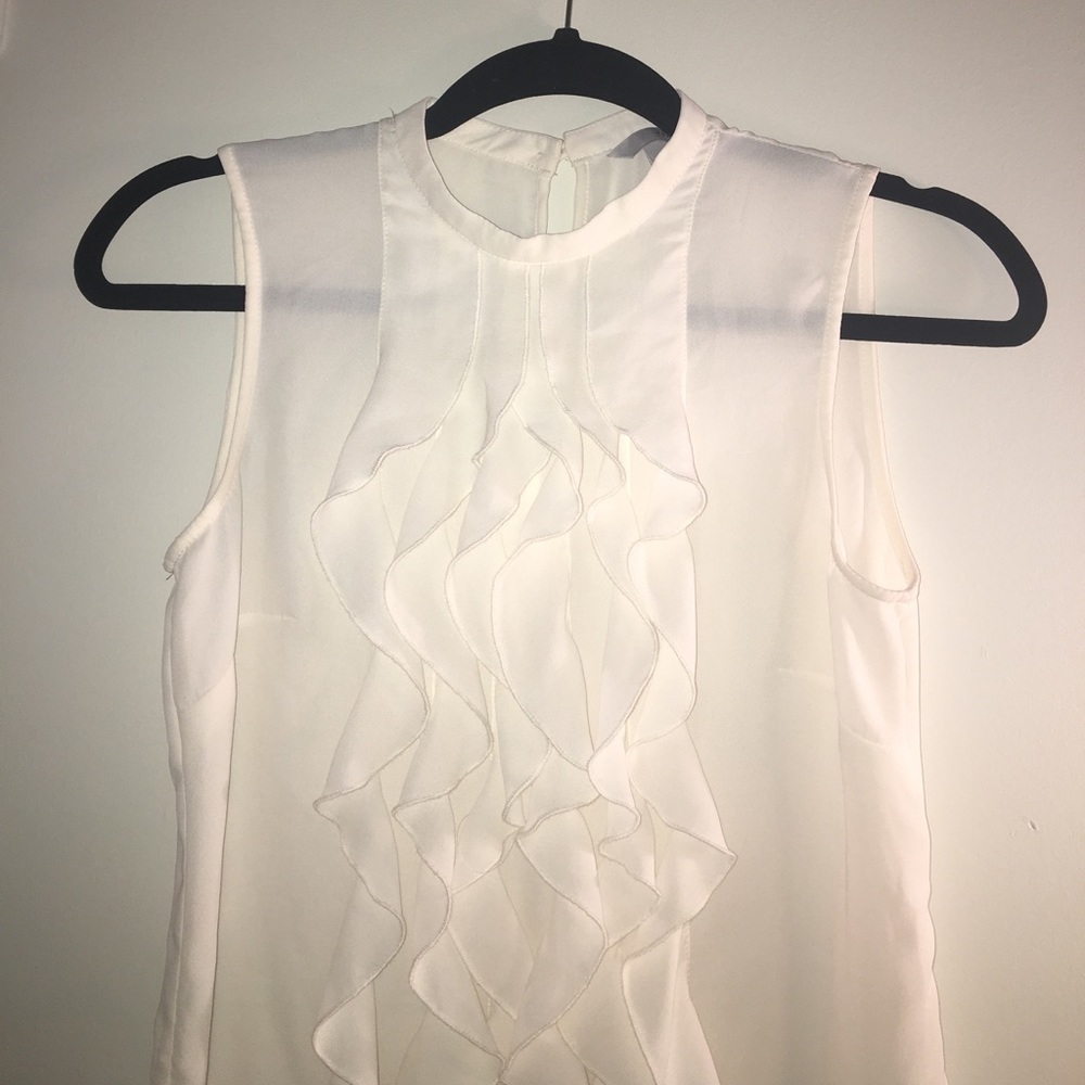 Ruffled sleeveless H&M top