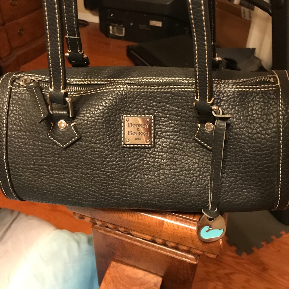 Dooney & Bourke purse - Picture 2 of 5