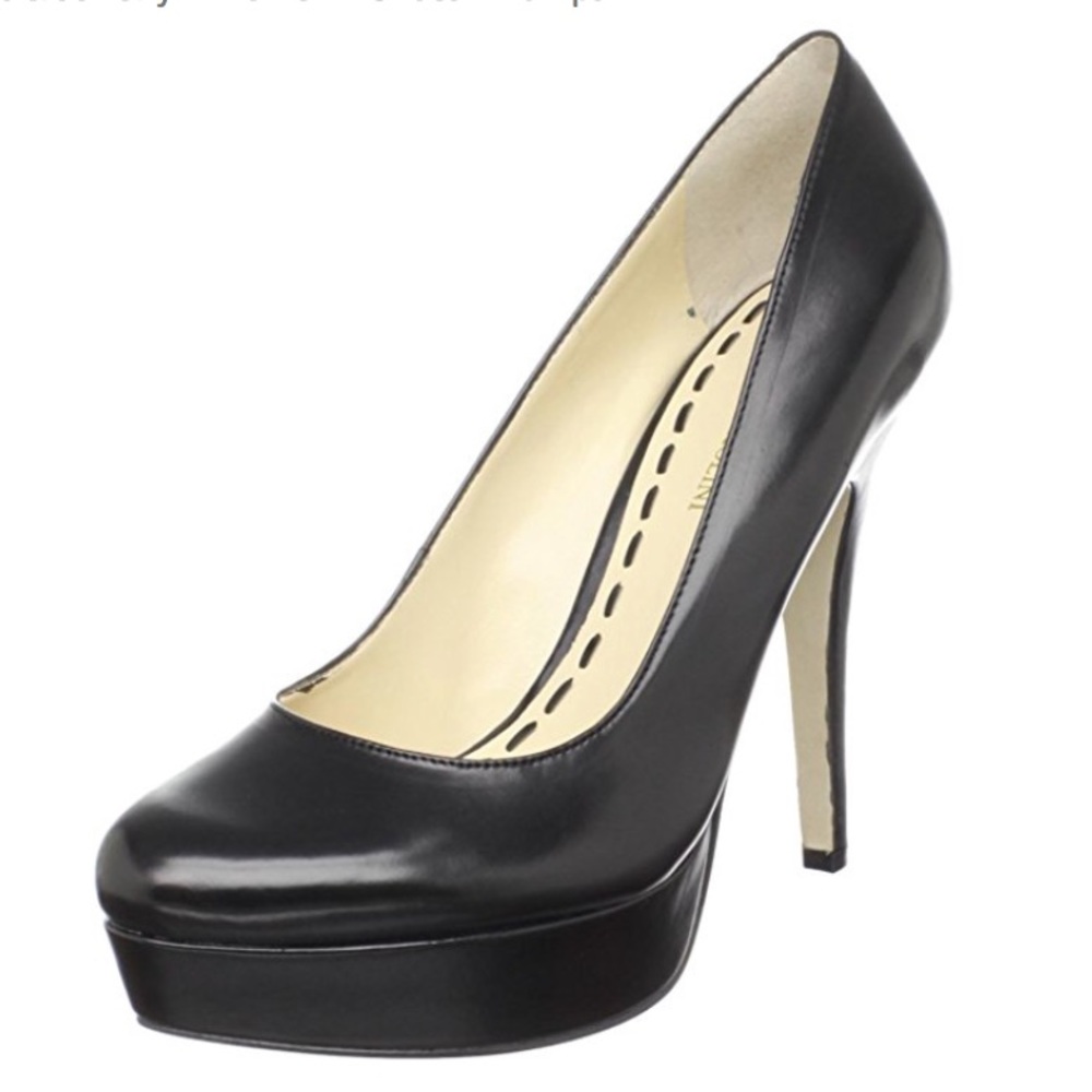 Enzo Angiolini Smiles Pump