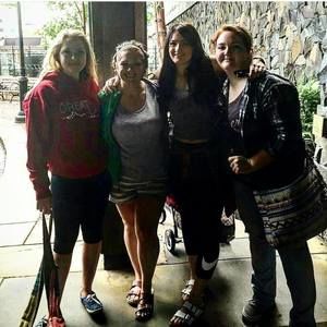 Meet your Posher, Roni