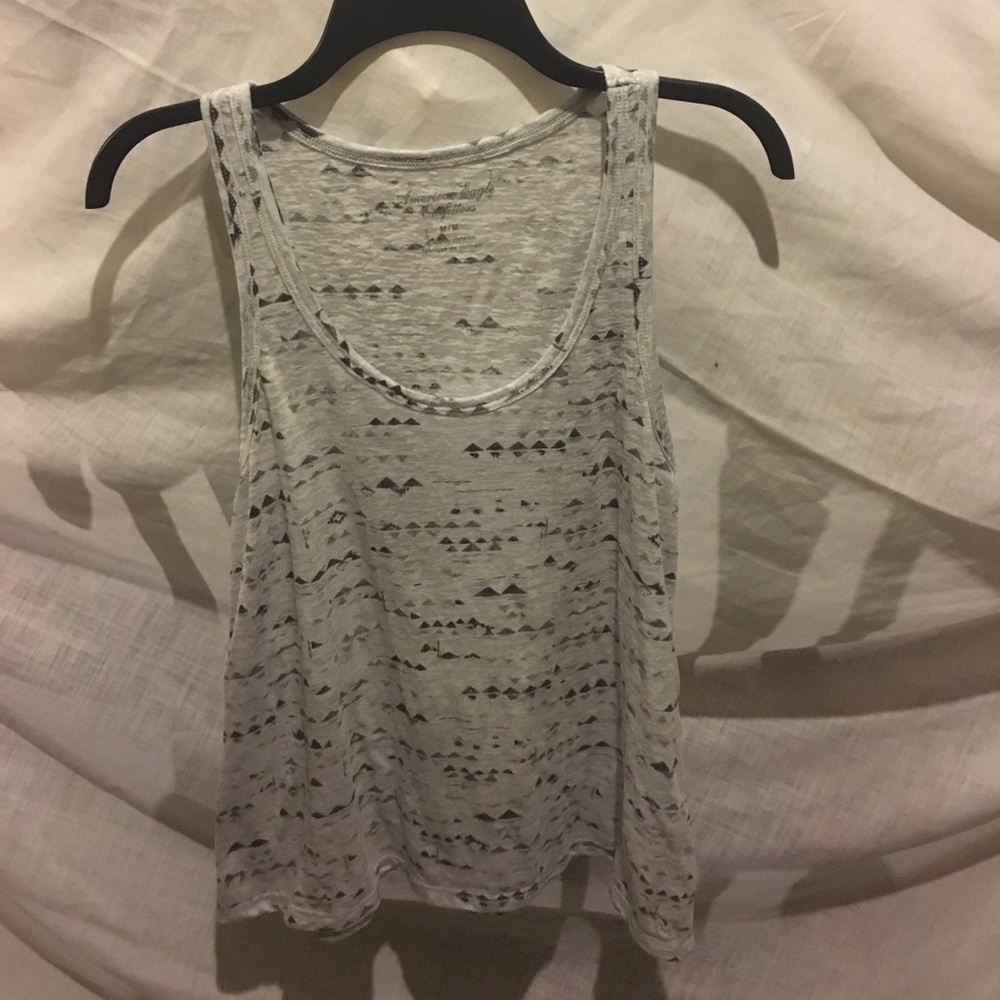 American Eagle  b&w pattern tank top