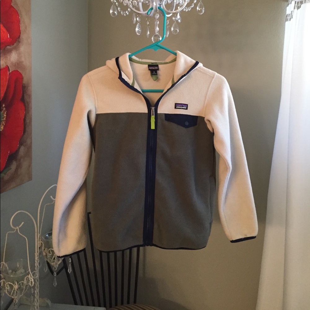 Patagonia zip up😌
