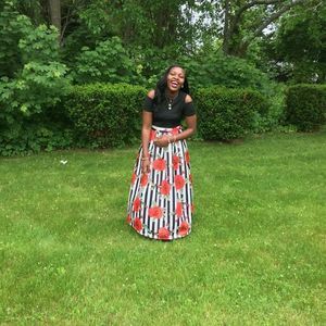 Meet your Posher, Esther