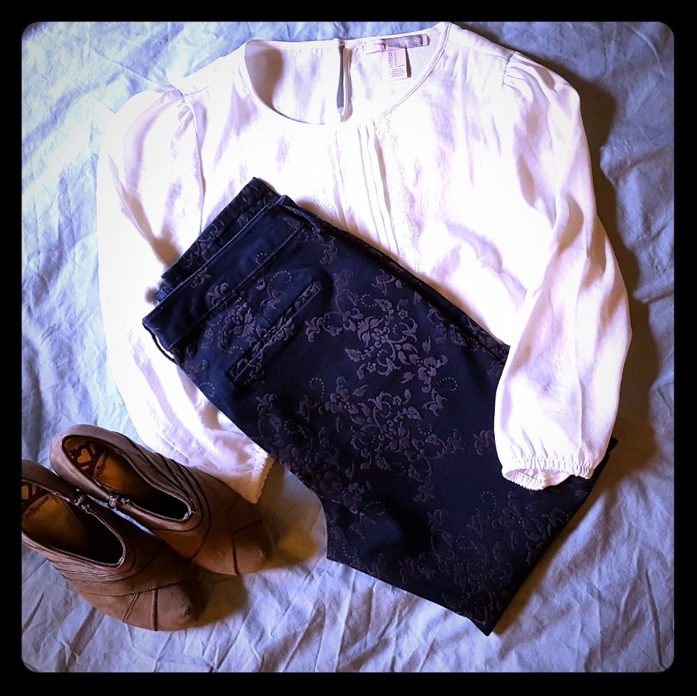 ⭐SALE⭐ Old Navy Velvet Damask Skinny Jeans