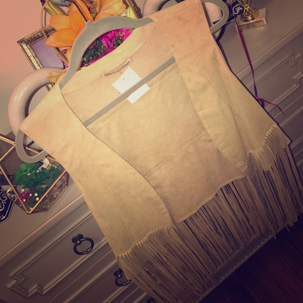 Women's cow girl vest with fringe