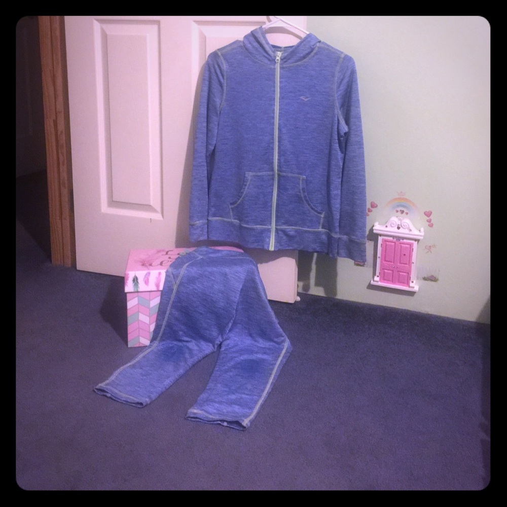 ⭐️Jacket with capris⭐️