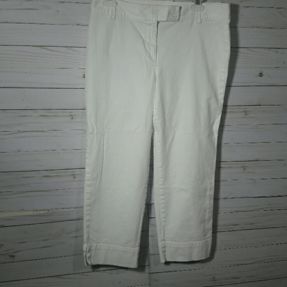 Loft White Catalina Capris size 6