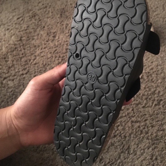 Sandals - Picture 2 of 3