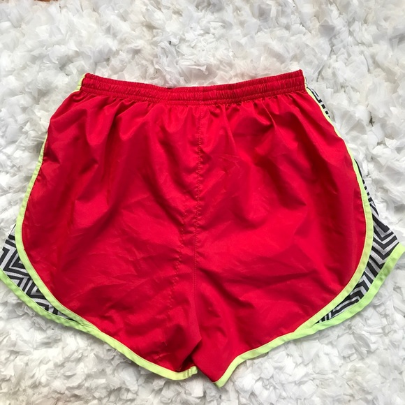 Nike Shorts - Picture 3 of 7