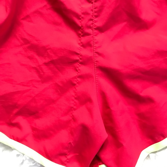 Nike Shorts - Picture 5 of 7