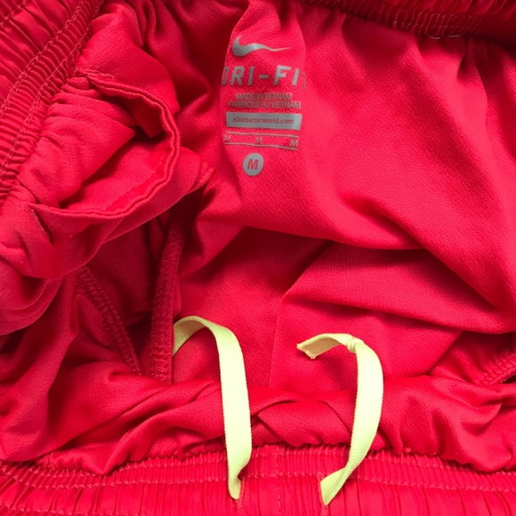 Nike Shorts - Picture 7 of 7